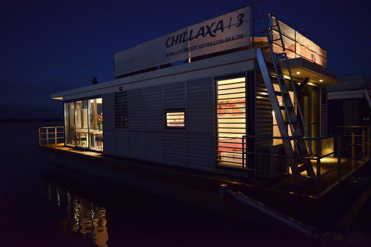 Hausboote und Ferienhäuser Marina Mücheln Mucheln Exterior foto
